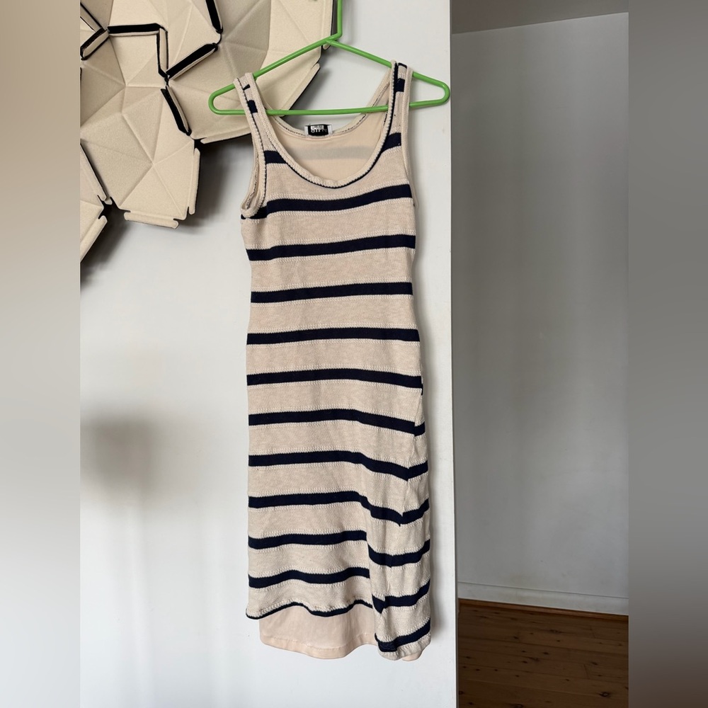 Gilli navy blue and cream striped knit midi dress small